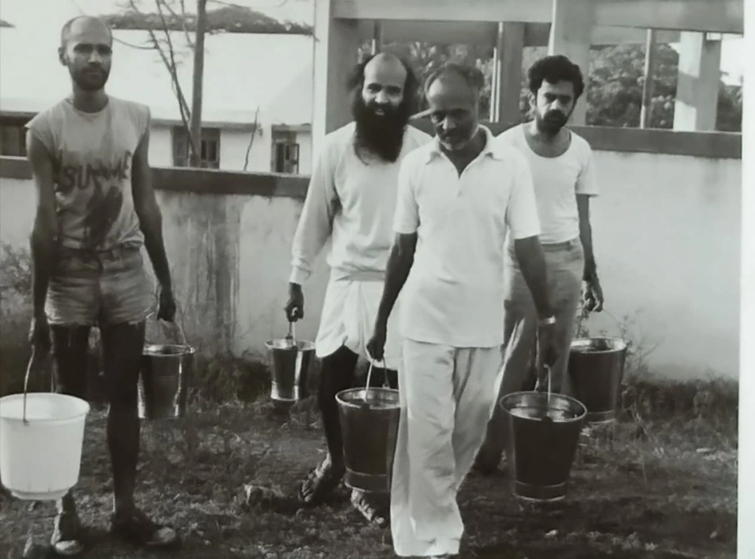 Guruji Photo 2